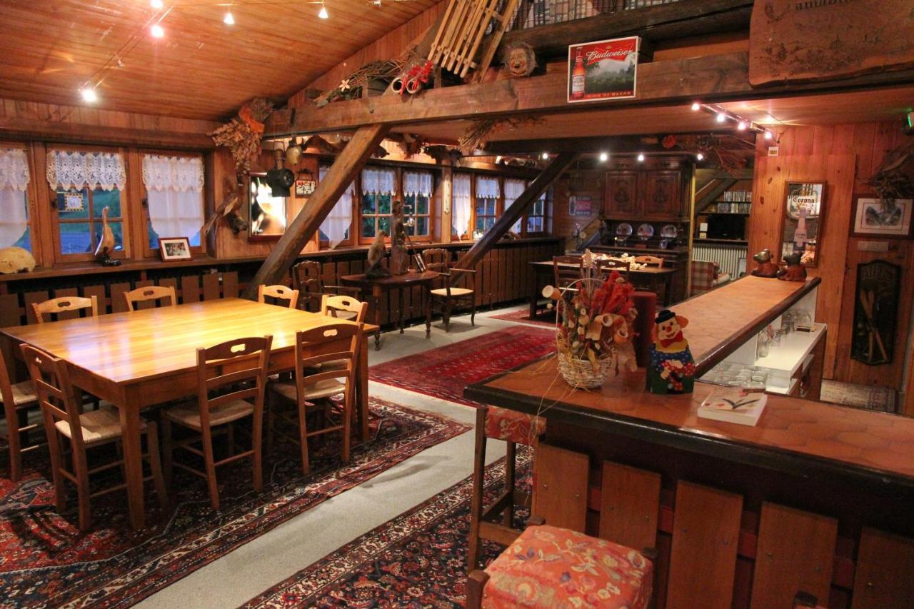 Guest House Chalet Saint Roch Albiez-Montrond Exterior photo