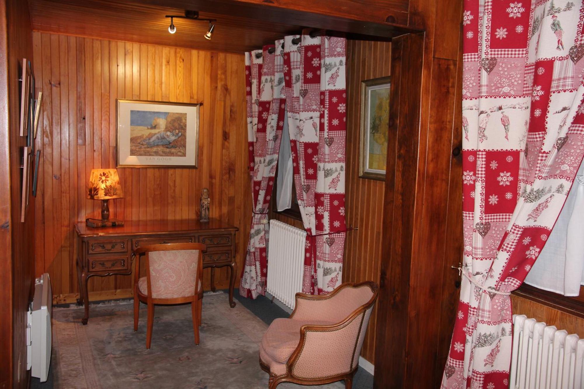 Guest House Chalet Saint Roch Albiez-Montrond Exterior photo